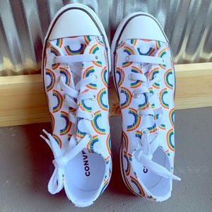 Converse rainbow youth size 3 new in box.